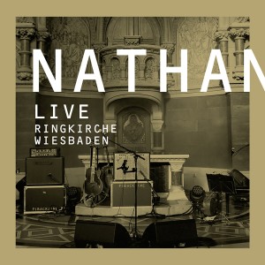 ดาวน์โหลดและฟังเพลง Light & Love (Live) พร้อมเนื้อเพลงจาก Nathan Gray