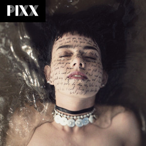 ดาวน์โหลดและฟังเพลง Fall In พร้อมเนื้อเพลงจาก Pixx