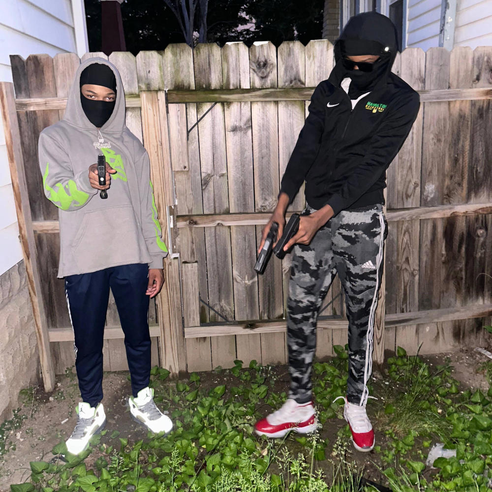 Different gas (feat. Babyk Turnt) (Explicit)