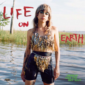 ดาวน์โหลดและฟังเพลง PRECIOUS CARGO พร้อมเนื้อเพลงจาก Hurray for the Riff Raff