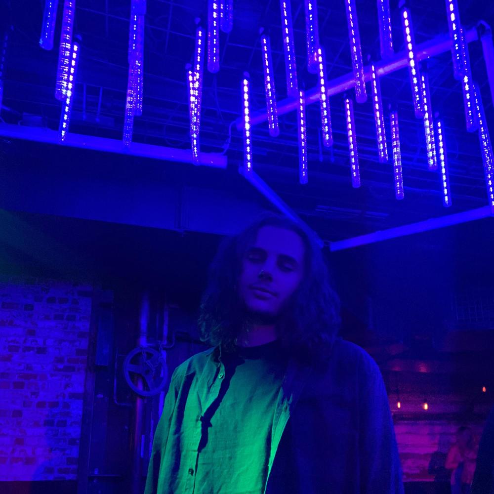 Out of time (feat. líue) (Sped up) (Explicit)