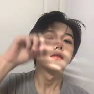收聽沐言的反正他都不難受 (皮卡丘版)歌詞歌曲