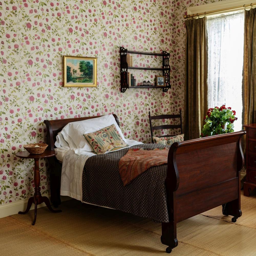 Ample Make This Bed