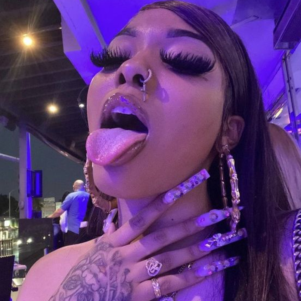 Cheiro de Sexo X Bh (Explicit)