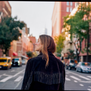 ดาวน์โหลดและฟังเพลง Peaks and Valleys พร้อมเนื้อเพลงจาก Laura Dreyfuss