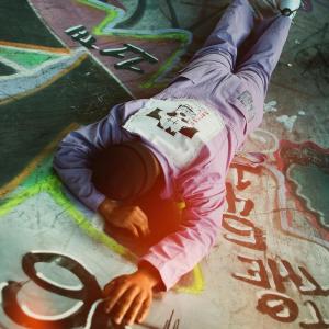 收聽BLUUTO的Hydra歌詞歌曲