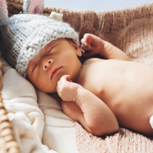 Dengarkan Peace lagu dari Bedtime Baby Bo dengan lirik