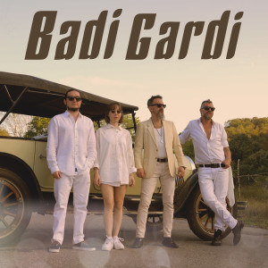 Listen to Onlar Uğruna song with lyrics from Badi Gardi