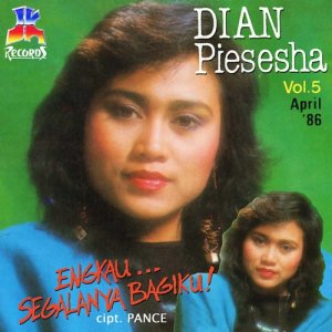 收聽Dian Piesesha的Putih Hatiku, Merah Jantungmu歌詞歌曲