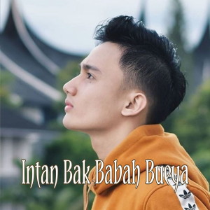 Dengarkan Intan Bak Babah Bueya lagu dari Maulana Wijaya dengan lirik