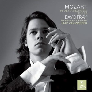 收聽David Fray的Piano Concerto No.22 in E flat major K.482: I. Allegro歌詞歌曲