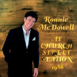 ดาวน์โหลดและฟังเพลง The King Is Gone พร้อมเนื้อเพลงจาก Ronnie McDowell with Wayne Newton
