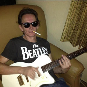 ดาวน์โหลดและฟังเพลง New Spirit of U.K. (Commercial Zone 2014) พร้อมเนื้อเพลงจาก Keith Levene
