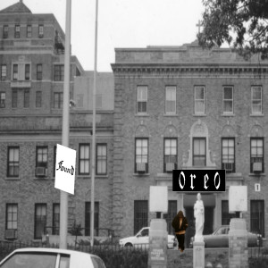 收听0re0的Relationship歌词歌曲