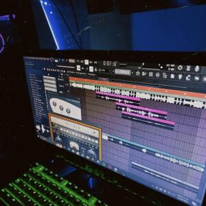 default playlist img