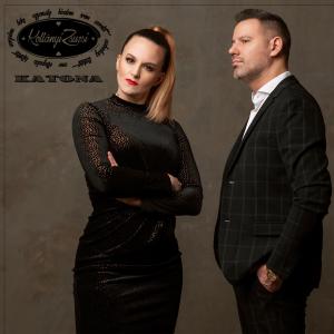 Dengarkan lagu Katona nyanyian Kollányi Zsuzsi dengan lirik