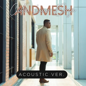 ดาวน์โหลดและฟังเพลง Cinta Luar Biasa (Acoustic Version) พร้อมเนื้อเพลงจาก Andmesh