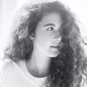 Sara Hartman ดาวน์โหลดและฟังเพลงฮิตจาก Sara Hartman