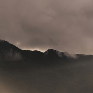 Dengarkan lagu Gloomy Days nyanyian Dozy Blank dengan lirik