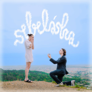 ดาวน์โหลดและฟังเพลง MOODS (feat. yanntray) พร้อมเนื้อเพลงจาก Brabiček