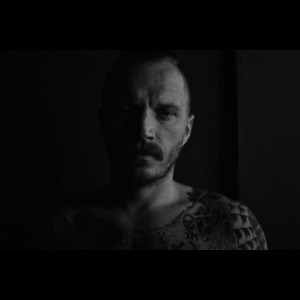 ดาวน์โหลดและฟังเพลง Slimers พร้อมเนื้อเพลงจาก Cadalack Ron