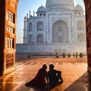 ดาวน์โหลดและฟังเพลง Die With A Smile x Awari พร้อมเนื้อเพลงจาก Tuneit