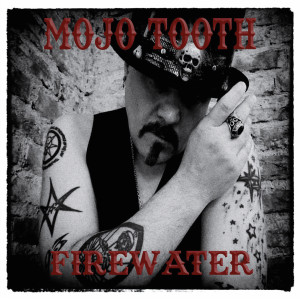 ดาวน์โหลดและฟังเพลง Black Snake Crawling พร้อมเนื้อเพลงจาก MOJO TOOTH