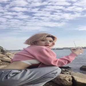 Dengarkan 暖暖 (DJ新版) lagu dari 苏可可 dengan lirik