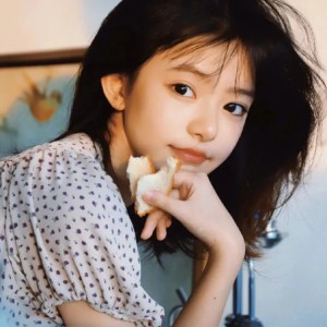 Listen to Seve And Outside song with lyrics from coco