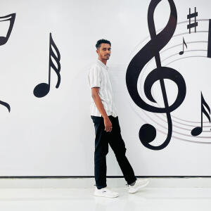 default playlist img