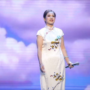 Listen to 中国力量 (完整版) song with lyrics from 戴燕青