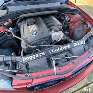 收聽DSF的boggers (teehee mix)歌詞歌曲