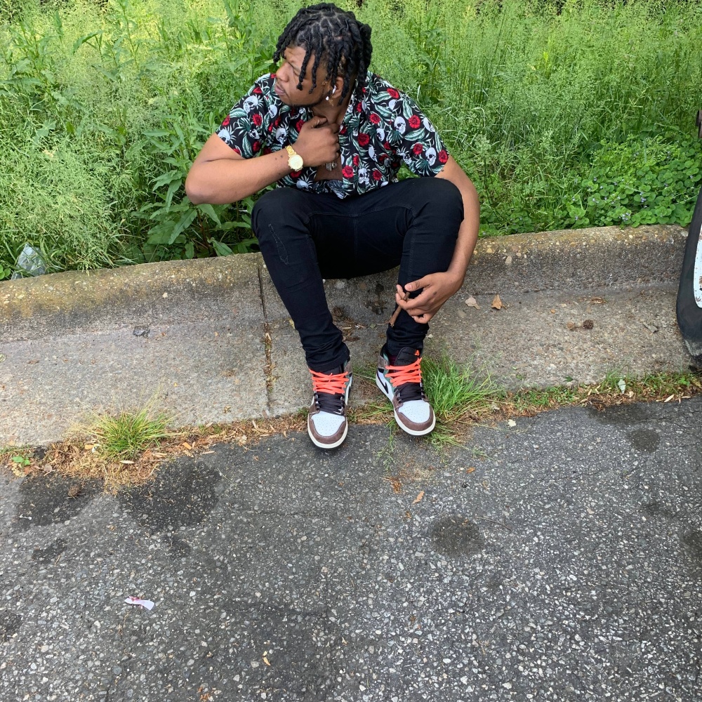 Basic Shit - (feat. FatBhoyRiq114) (Explicit)