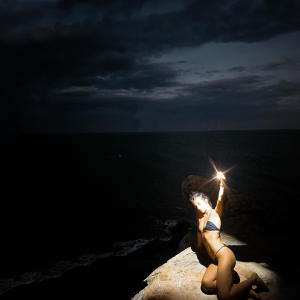 ดาวน์โหลดและฟังเพลง GLEKIT (feat. Mazyes) (Explicit) พร้อมเนื้อเพลงจาก Se9ssy