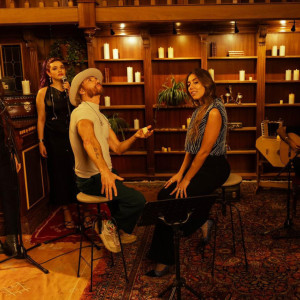 ดาวน์โหลดและฟังเพลง Mi identidad - Live Session พร้อมเนื้อเพลงจาก Marina Carmona