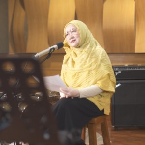 Listen to Termenung song with lyrics from Titiek Sandhora