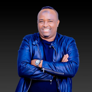 Listen to Geyaan song with lyrics from Maxamed Siciid BK