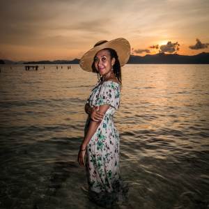 Listen to No Woman, No Cry song with lyrics from Grace Amarilis