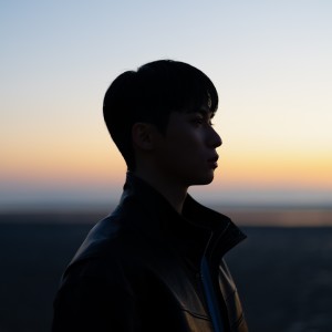 Listen to Two of us (Inst.) song with lyrics from 유용민