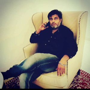 收聽Ritesh的Mujhko Deewana Tu Bana歌詞歌曲