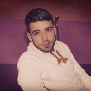 Album Ashxarhe Mi Koxm Du Mi Koxm from Vardan Galstyan