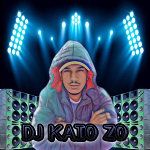 收聽Dj Kaio Zo的Mtg - Ta um Tal de Fode Fode Vs Senta no Pente歌詞歌曲