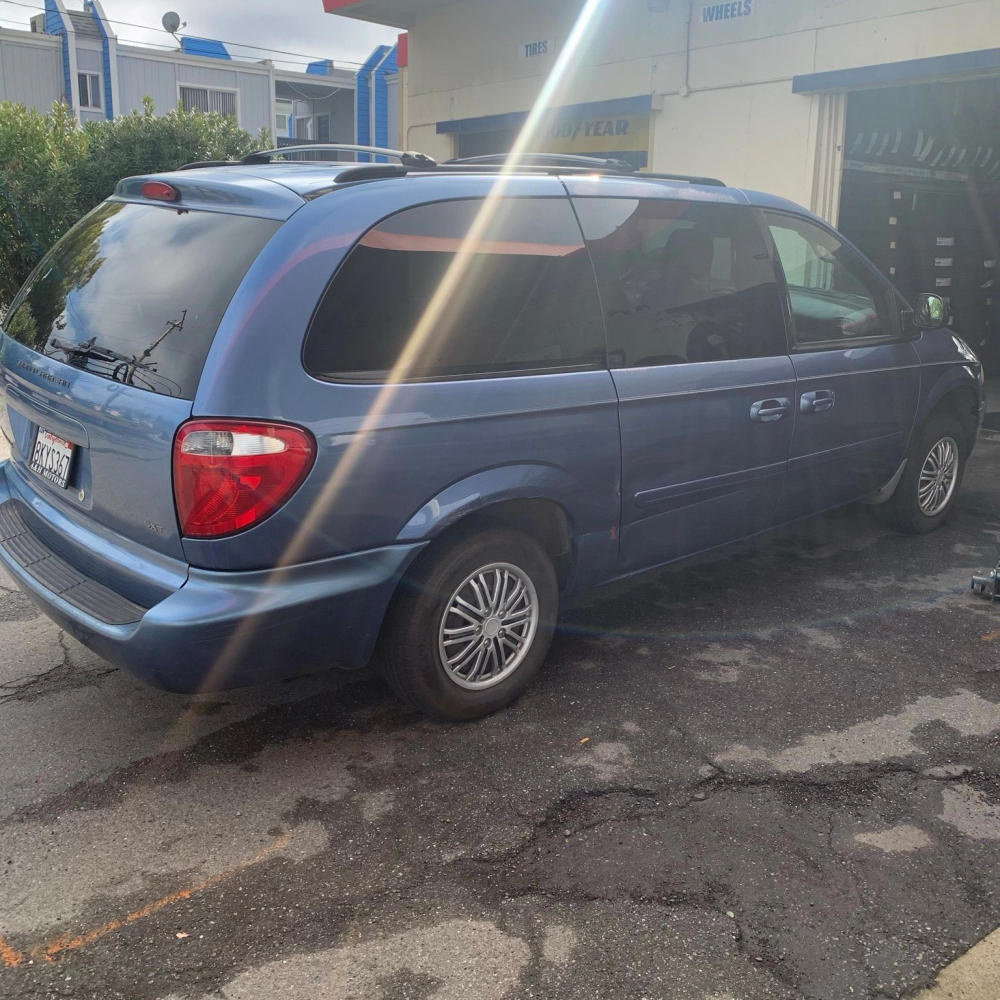 Mini Van (Explicit)