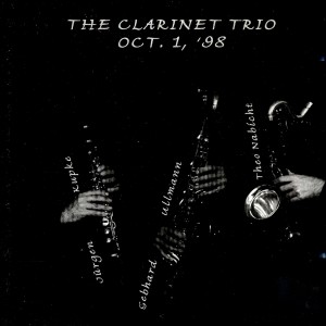 ดาวน์โหลดและฟังเพลง Clarinet พร้อมเนื้อเพลงจาก The Clarinet Trio