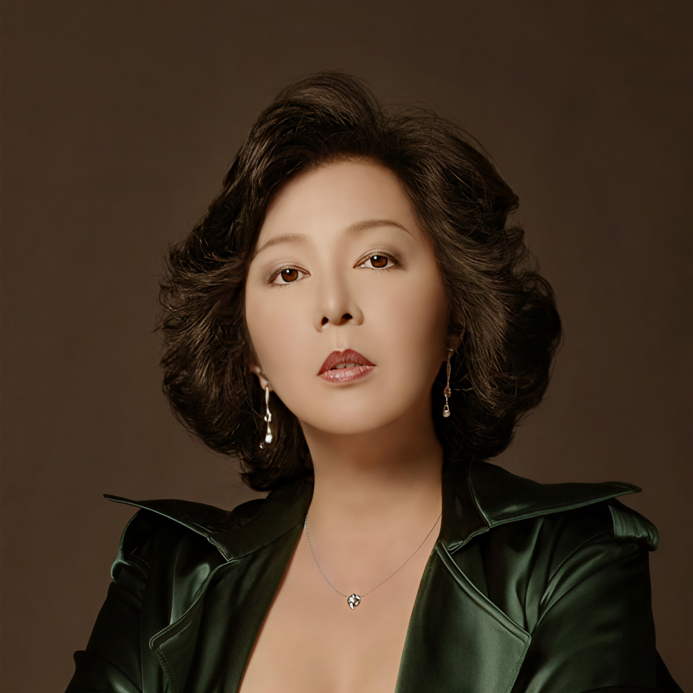Miki Asakura