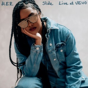 ดาวน์โหลดและฟังเพลง Slide (Live At VEVO) พร้อมเนื้อเพลงจาก H.E.R.