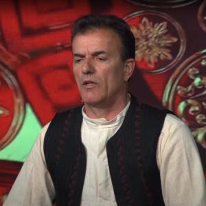 收聽Fatmir Bajra的Nuse n Amerikë歌詞歌曲