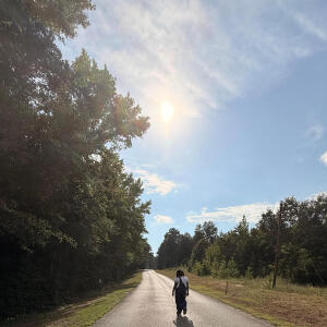 Azinnolove的專輯BROKEN HOME