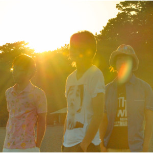 ดาวน์โหลดและฟังเพลง World End Happy End พร้อมเนื้อเพลงจาก Uranino