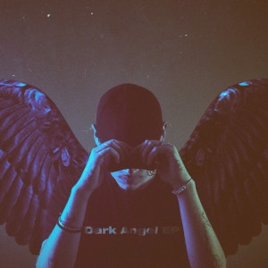 Listen to Con o senza te (Explicit) song with lyrics from Dark Angel